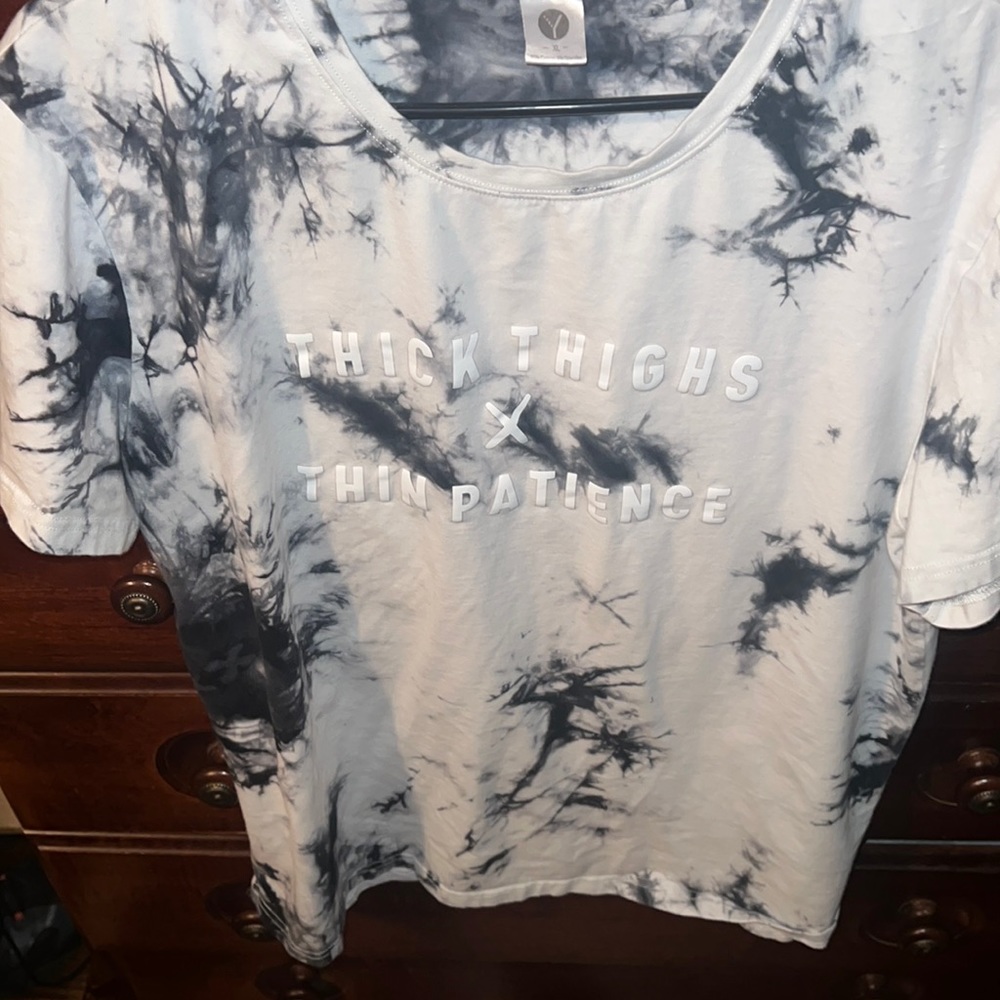 BNWOT XL T-shirt